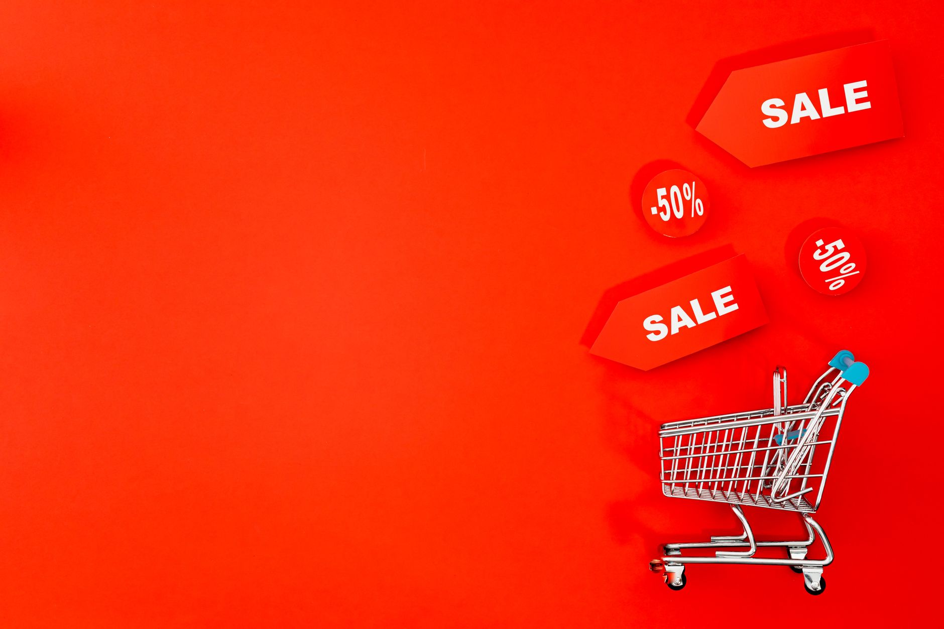 Email funnel planning scene for Build a High-Converting Digital Product Cart Recovery Funnel